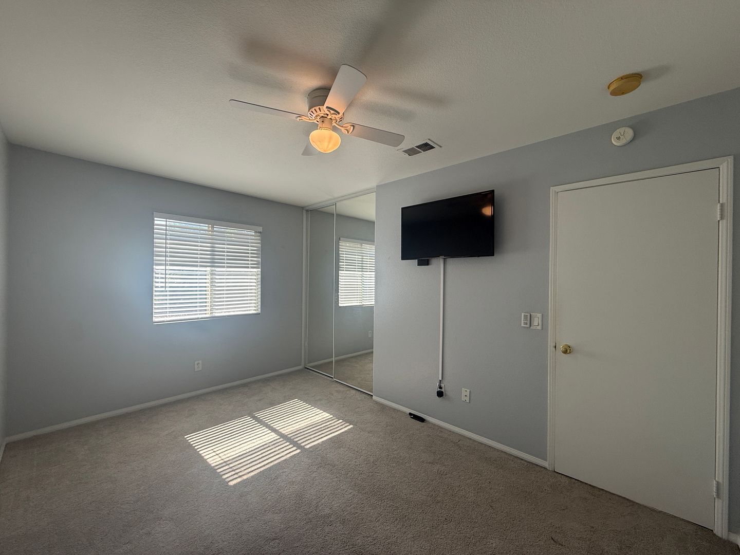 45719 Caledonia Ct. - Lancaster - California - 3 bed, 2.5 bath rental property