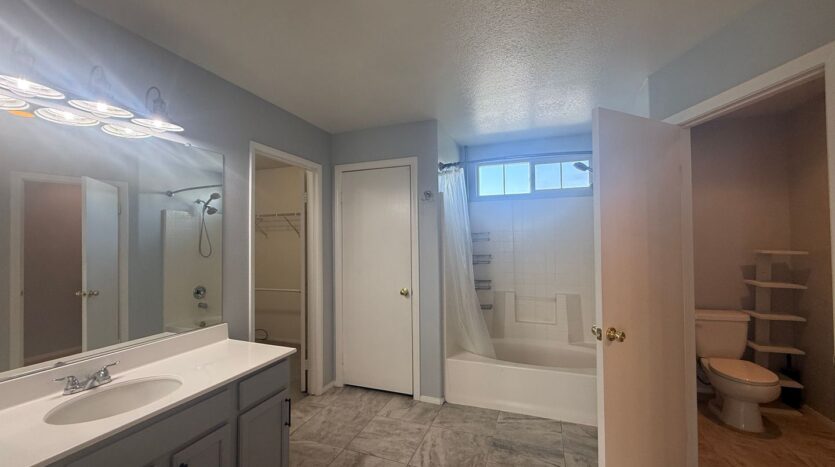 45719 Caledonia Ct. - Lancaster - California - 3 bed, 2.5 bath rental property