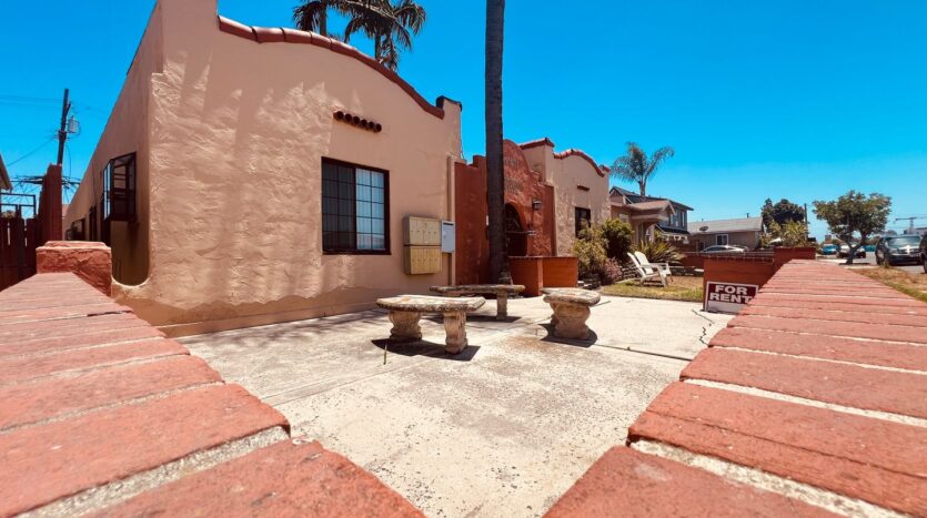 4651 Iowa Street Unit 2 - San Diego - California - 1 bed, 1 bath rental property