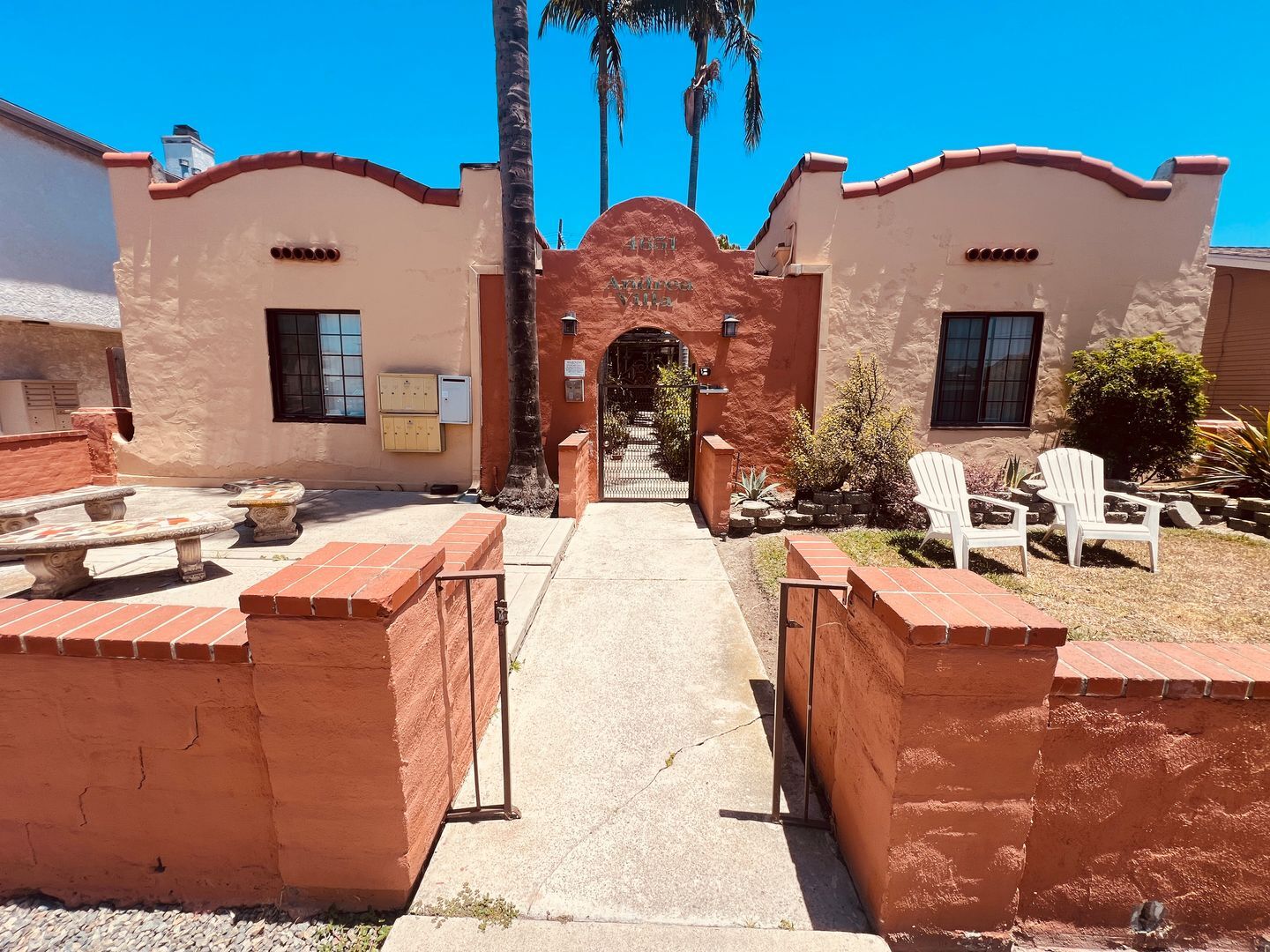 4651 Iowa Street Unit 2 - San Diego - California - 1 bed, 1 bath rental property