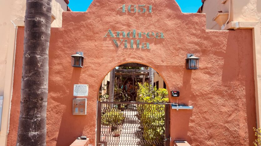 4651 Iowa Street Unit 2 - San Diego - California - 1 bed, 1 bath rental property