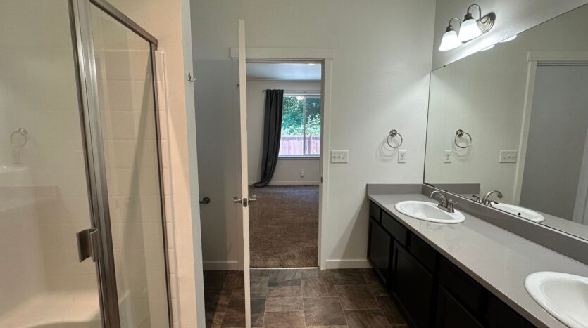 4726 Hadley St - Bellingham - Washington - 3 bed, 2.5 bath rental property