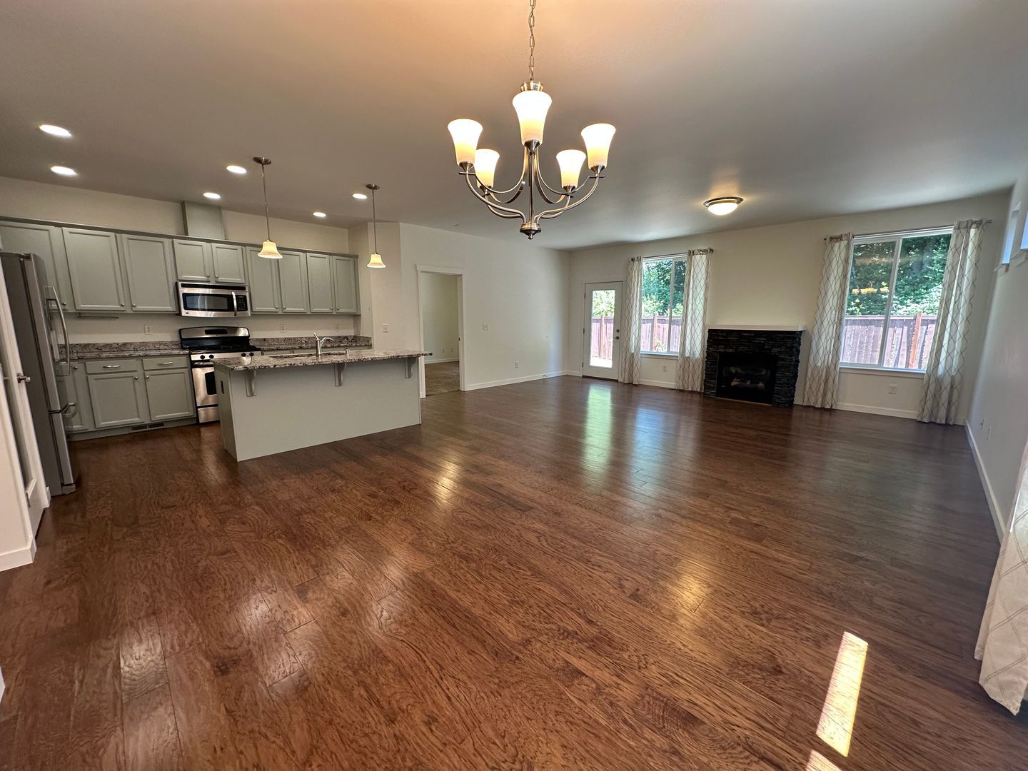 4726 Hadley St - Bellingham - Washington - 3 bed, 2.5 bath rental property