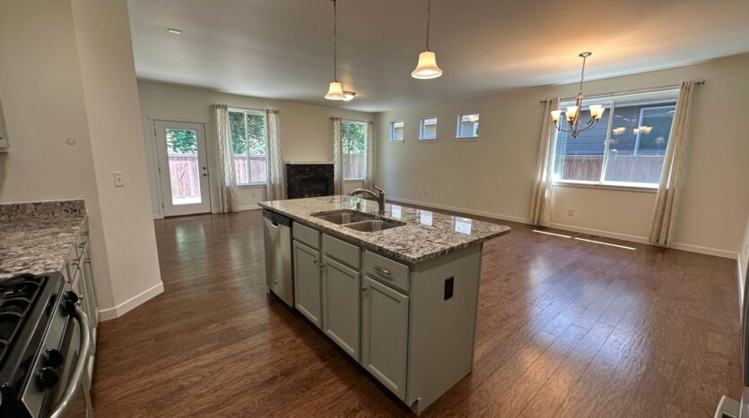4726 Hadley St - Bellingham - Washington - 3 bed, 2.5 bath rental property