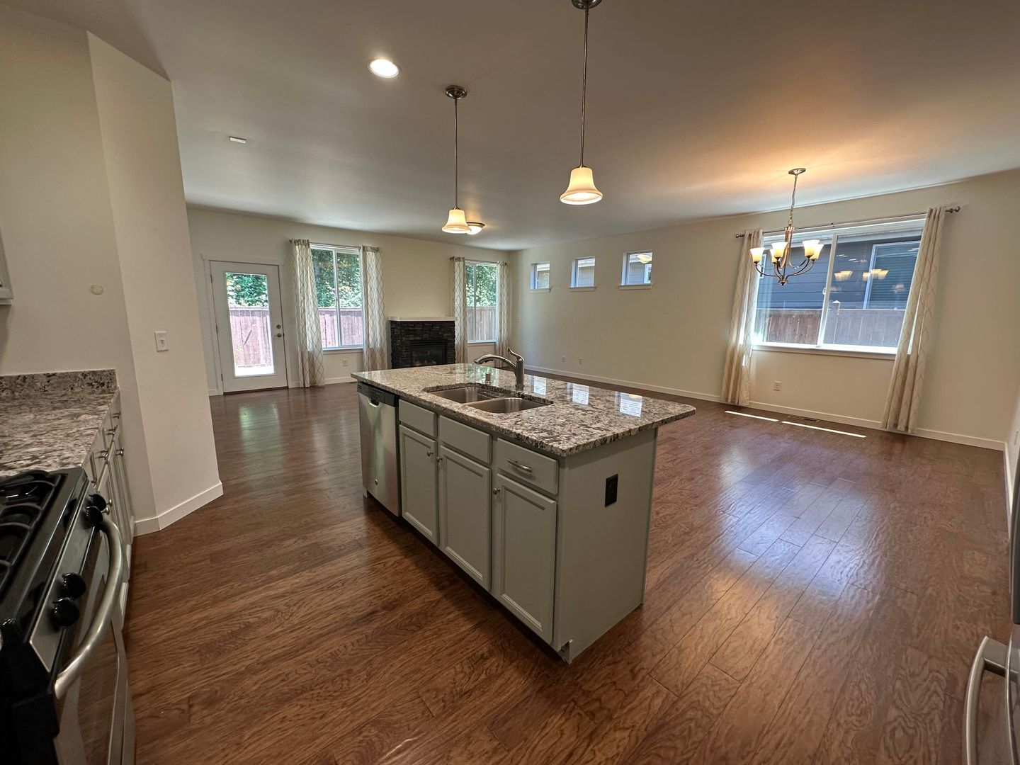 4726 Hadley St - Bellingham - Washington - 3 bed, 2.5 bath rental property