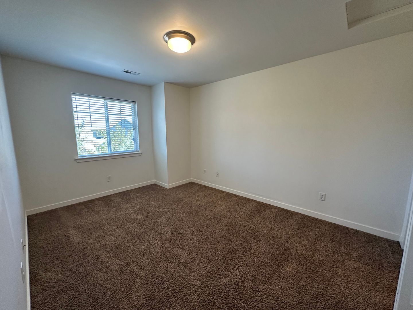 4726 Hadley St - Bellingham - Washington - 3 bed, 2.5 bath rental property