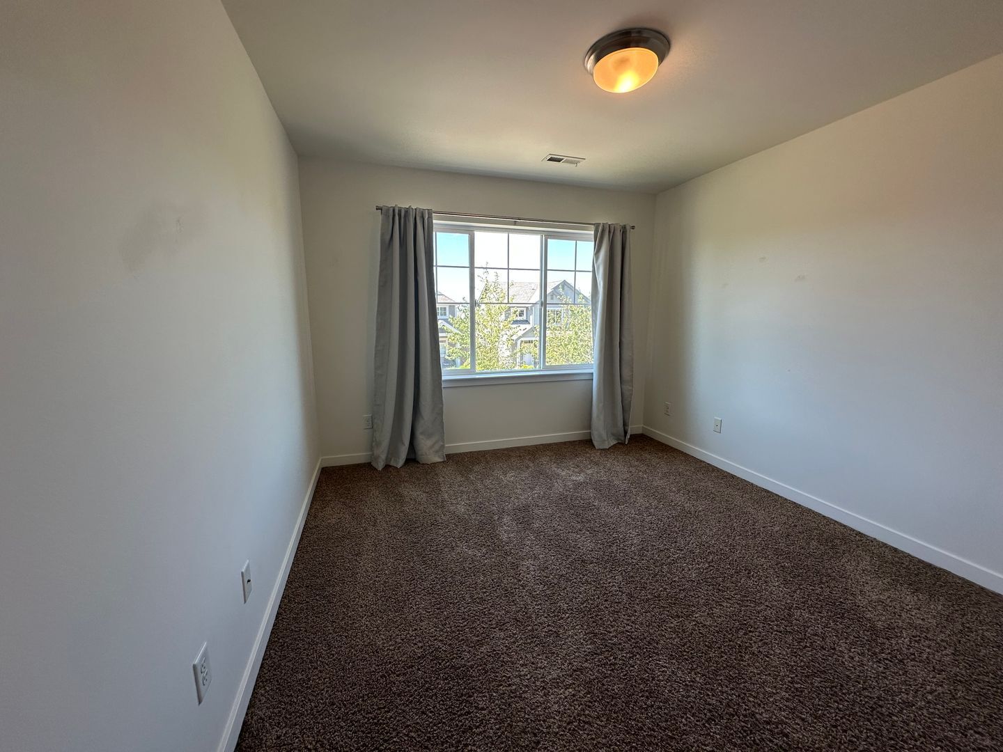 4726 Hadley St - Bellingham - Washington - 3 bed, 2.5 bath rental property
