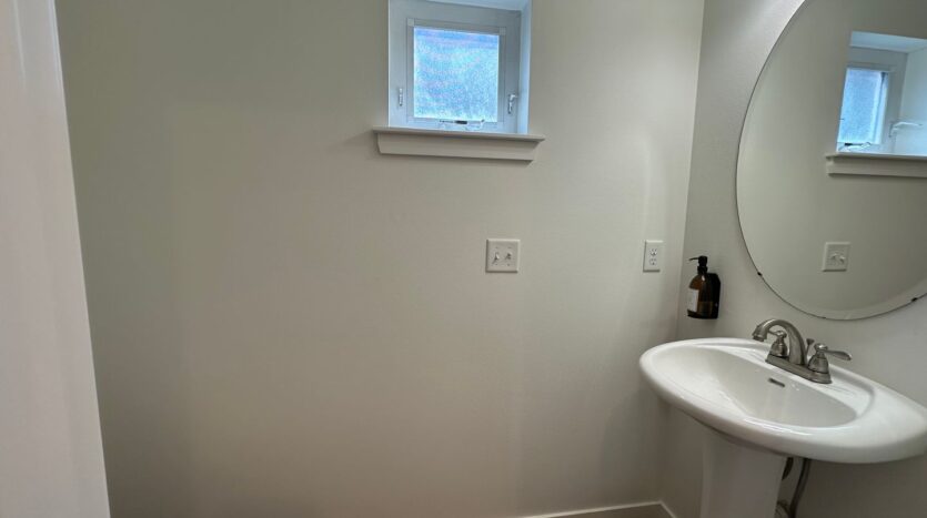 4726 Hadley St - Bellingham - Washington - 3 bed, 2.5 bath rental property