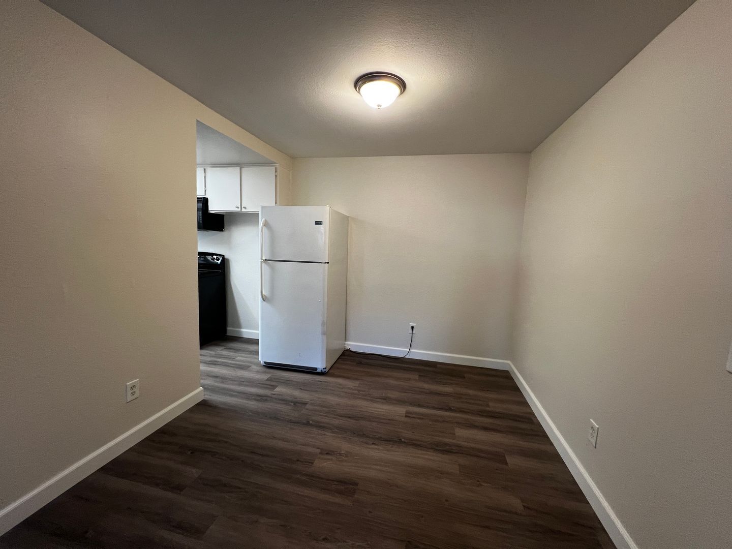475 N. Midway Unit #114 - Escondido - California - 3 bed, 2 bath rental property