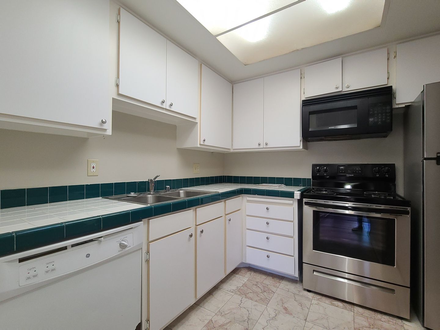 475 N. Midway Unit #114 - Escondido - California - 3 bed, 2 bath rental property