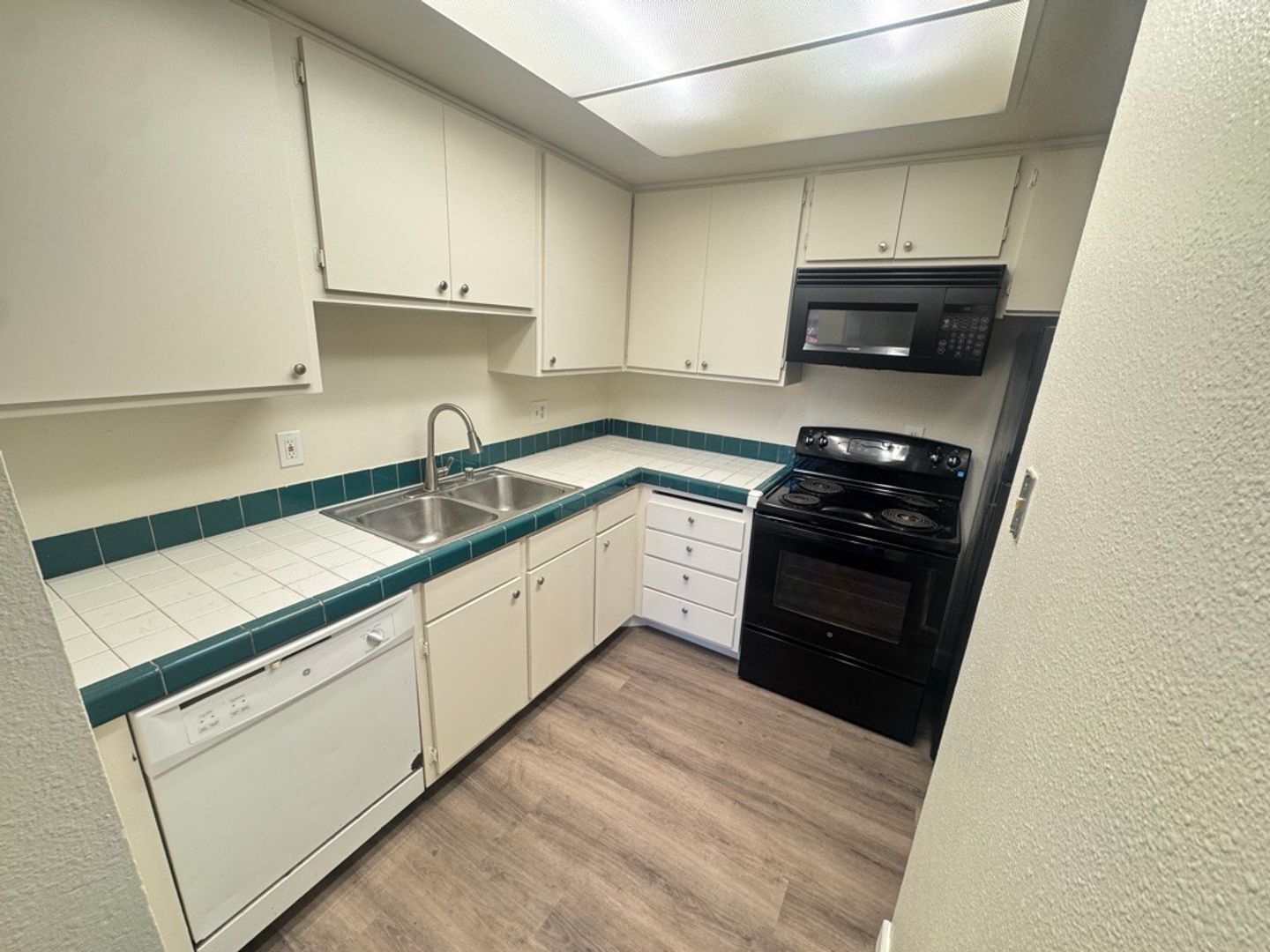 475 N. Midway Unit #114 - Escondido - California - 3 bed, 2 bath rental property