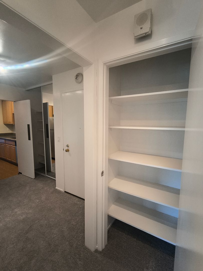 5 Commodore Drive #412 - Emeryville - California - 1 bed, 1 bath rental property
