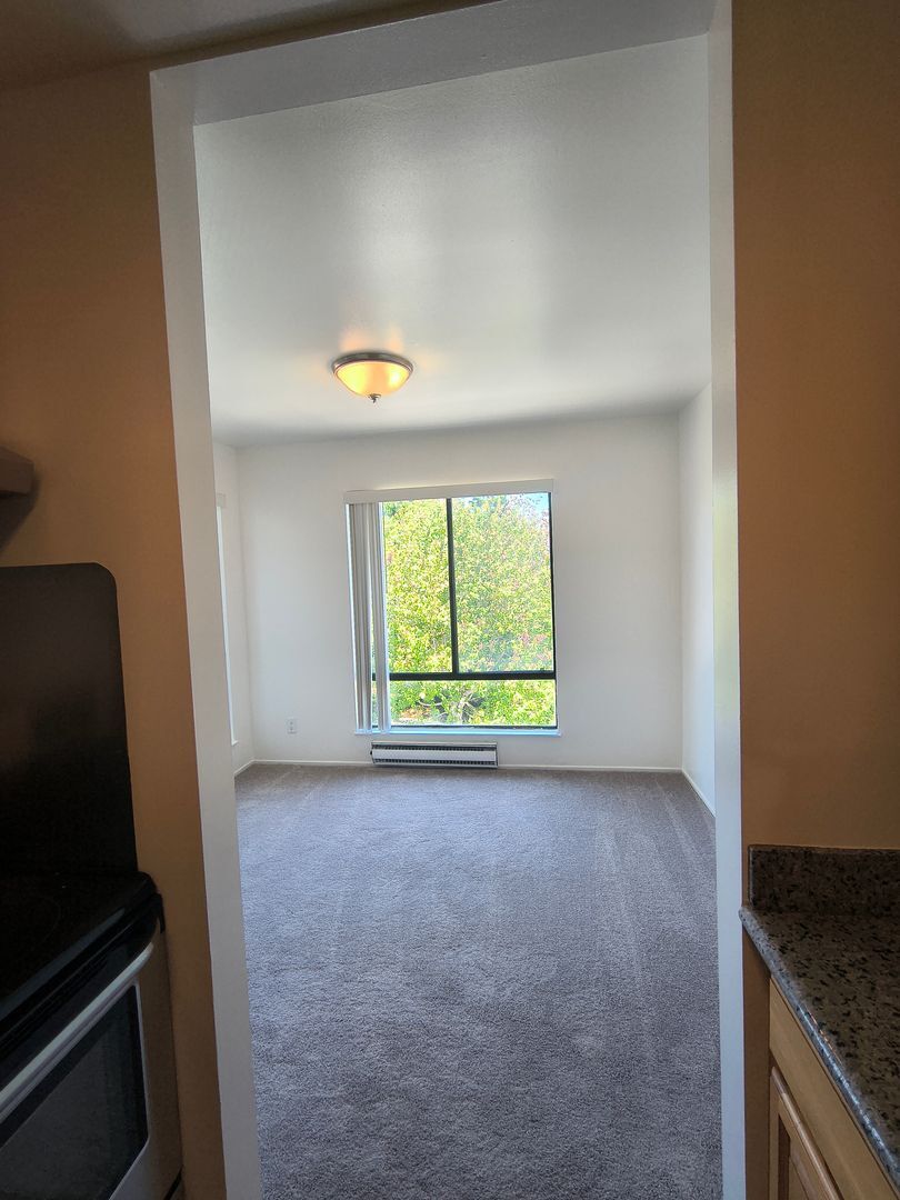 5 Commodore Drive #412 - Emeryville - California - 1 bed, 1 bath rental property