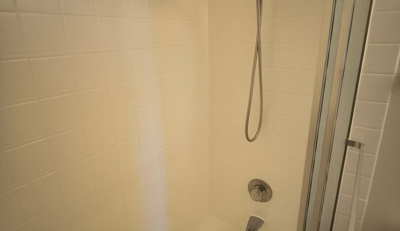 5 Commodore Drive #412 - Emeryville - California - 1 bed, 1 bath rental property
