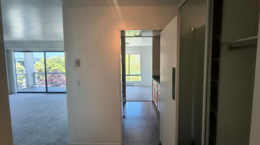 5 Commodore Drive #412 - Emeryville - California - 1 bed, 1 bath rental property