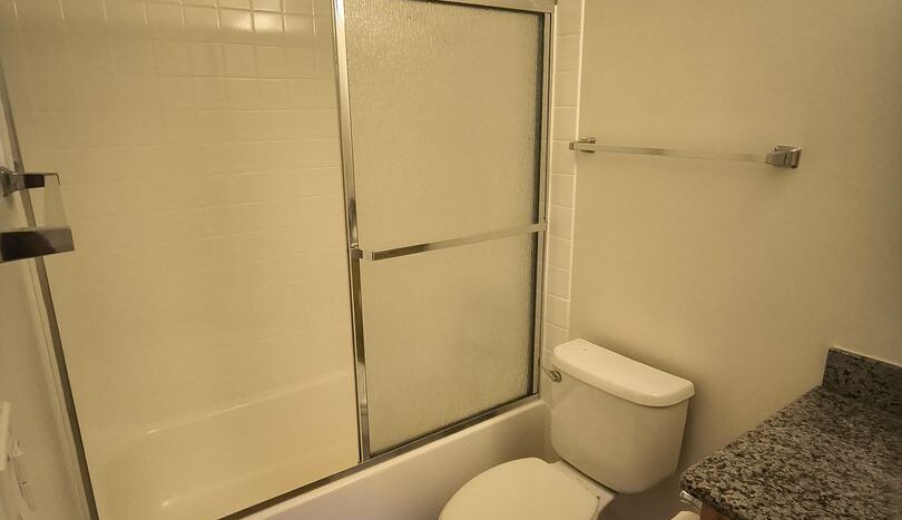 5 Commodore Drive #412 - Emeryville - California - 1 bed, 1 bath rental property