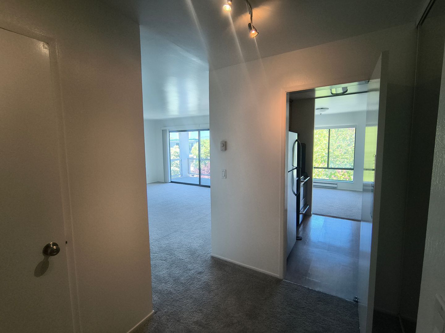 5 Commodore Drive #412 - Emeryville - California - 1 bed, 1 bath rental property