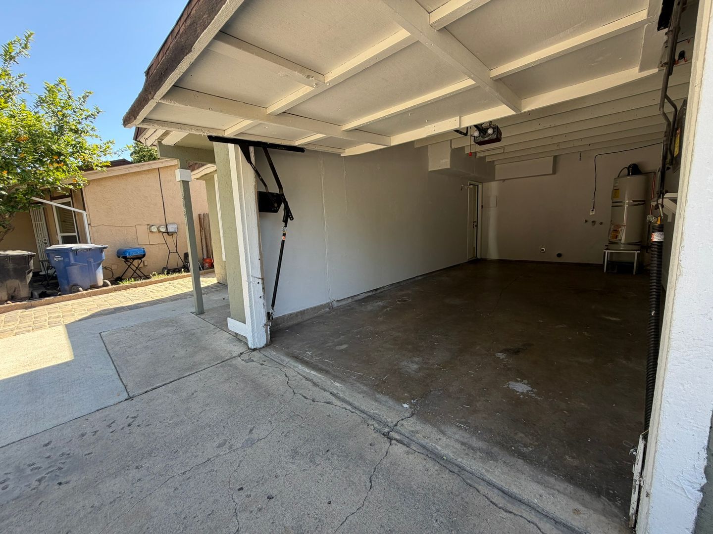 5061 Shell St  - North Highlands - California - 2 bed, 1 bath rental property