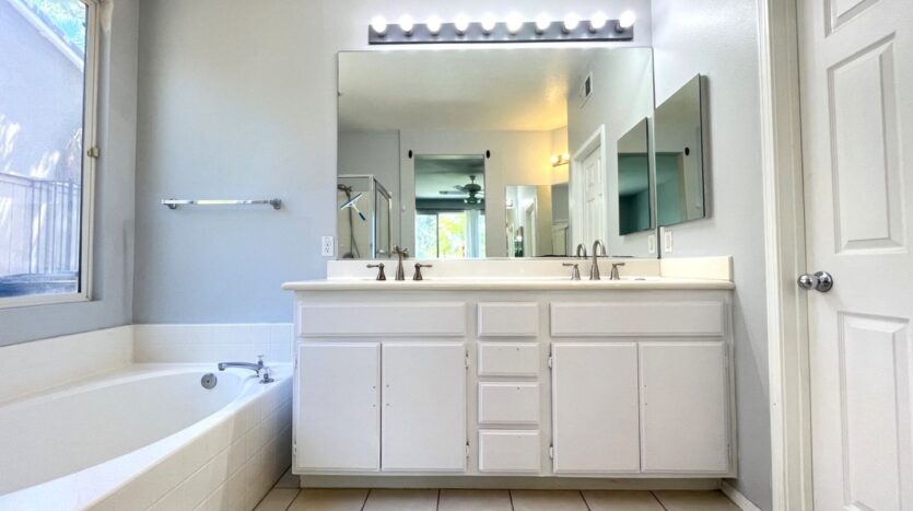 511 Shasta Drive - Corona - California - 3 bed, 2 bath rental property