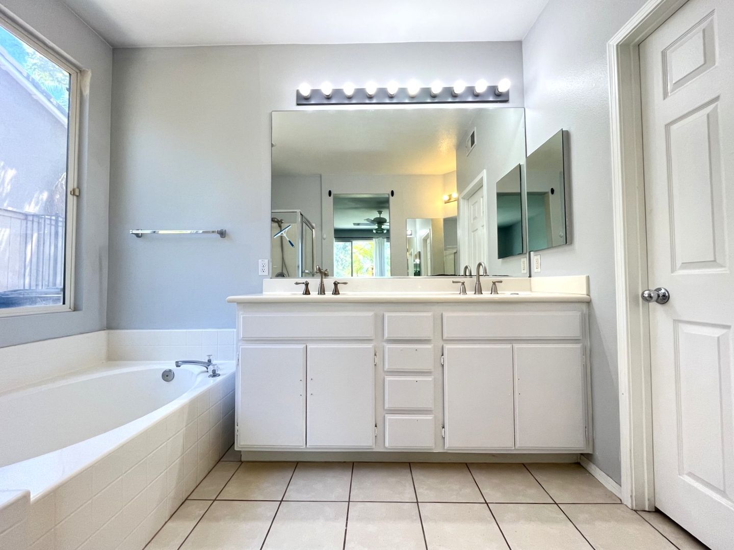 511 Shasta Drive - Corona - California - 3 bed, 2 bath rental property