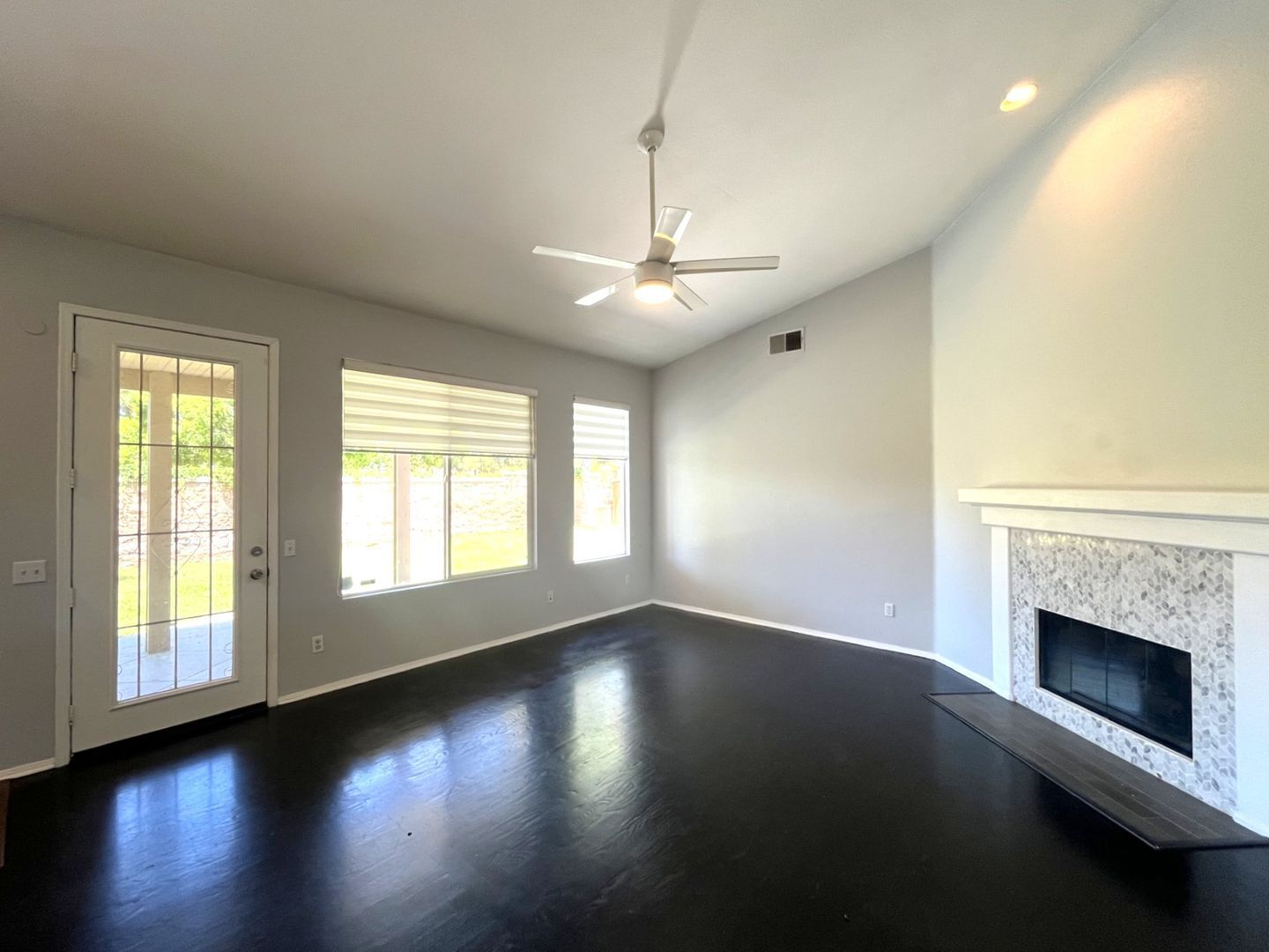 511 Shasta Drive - Corona - California - 3 bed, 2 bath rental property