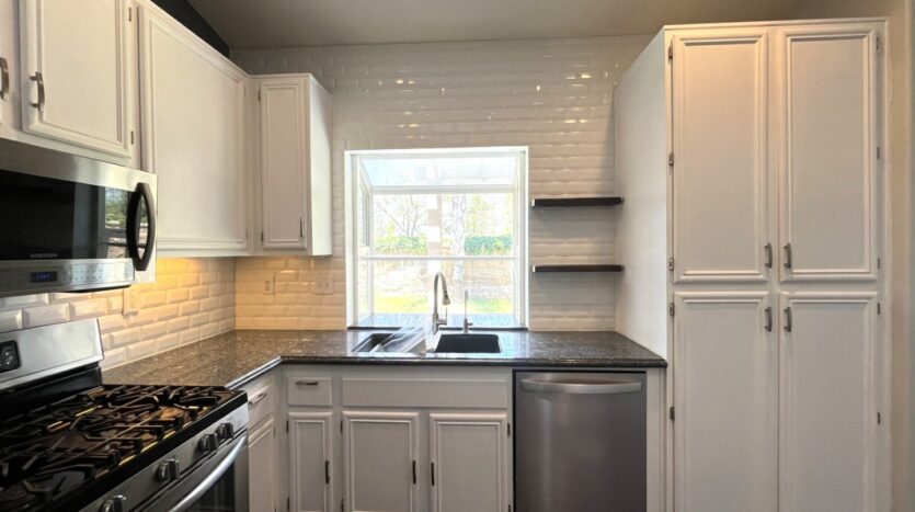 511 Shasta Drive - Corona - California - 3 bed, 2 bath rental property