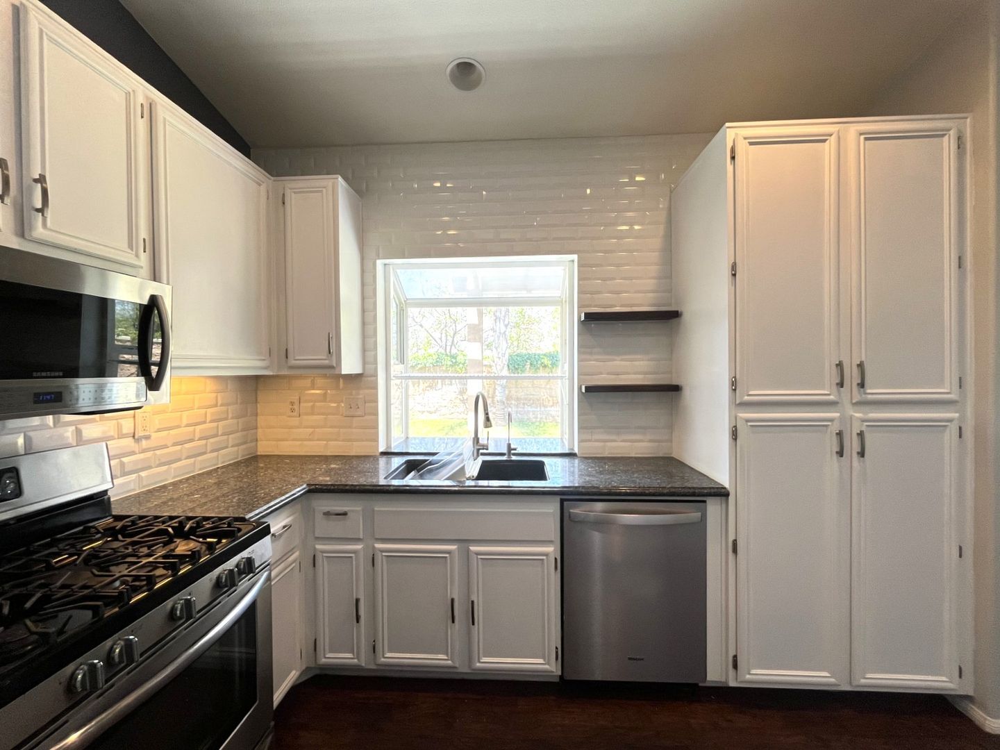 511 Shasta Drive - Corona - California - 3 bed, 2 bath rental property
