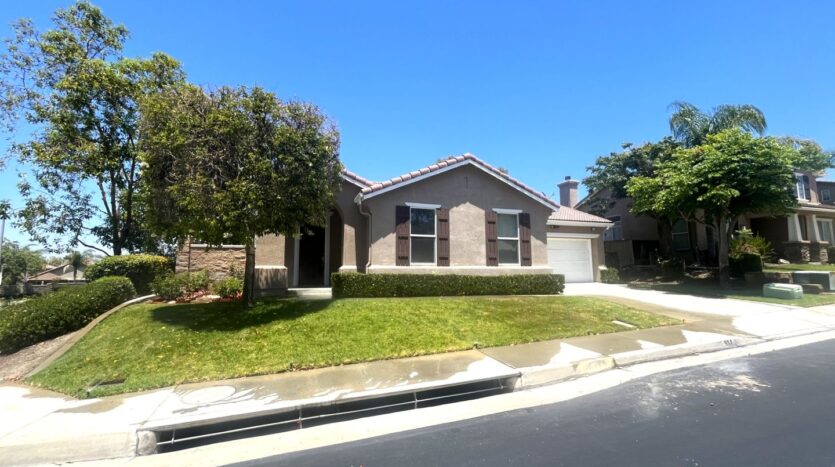 511 Shasta Drive - Corona - California - 3 bed, 2 bath rental property