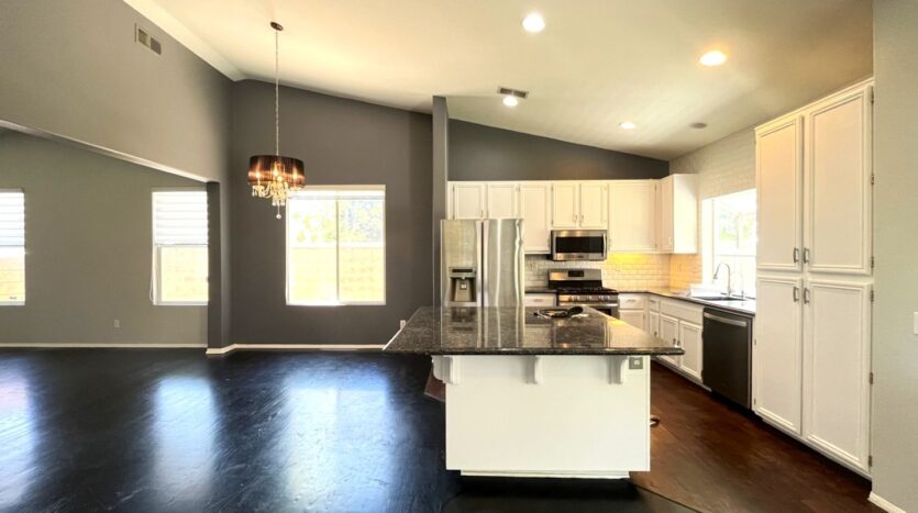 511 Shasta Drive - Corona - California - 3 bed, 2 bath rental property