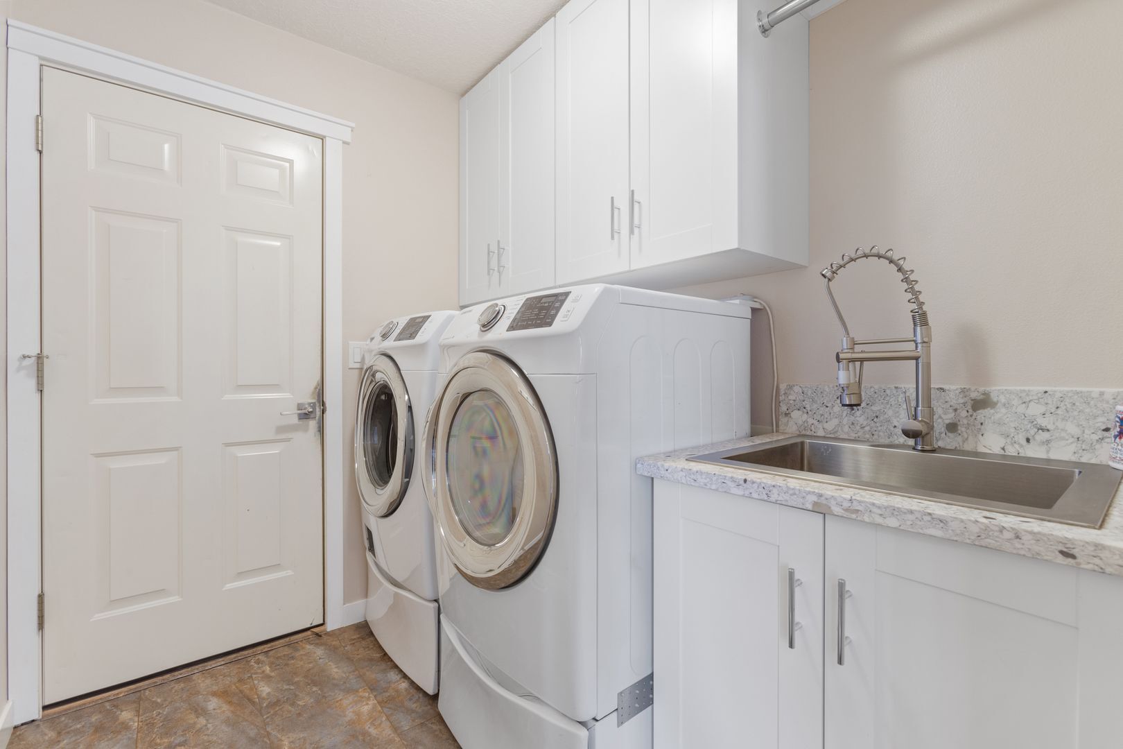 5168 SE 12th Way - Gresham - Oregon - 3 bed, 2.5 bath rental property