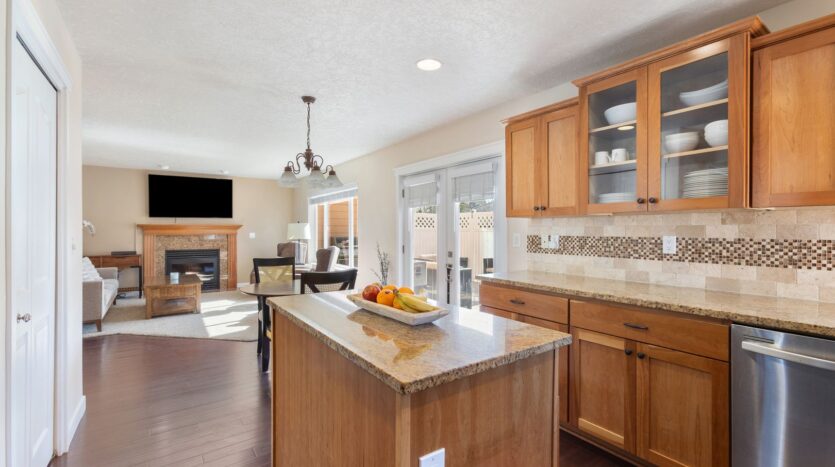 5168 SE 12th Way - Gresham - Oregon - 3 bed, 2.5 bath rental property