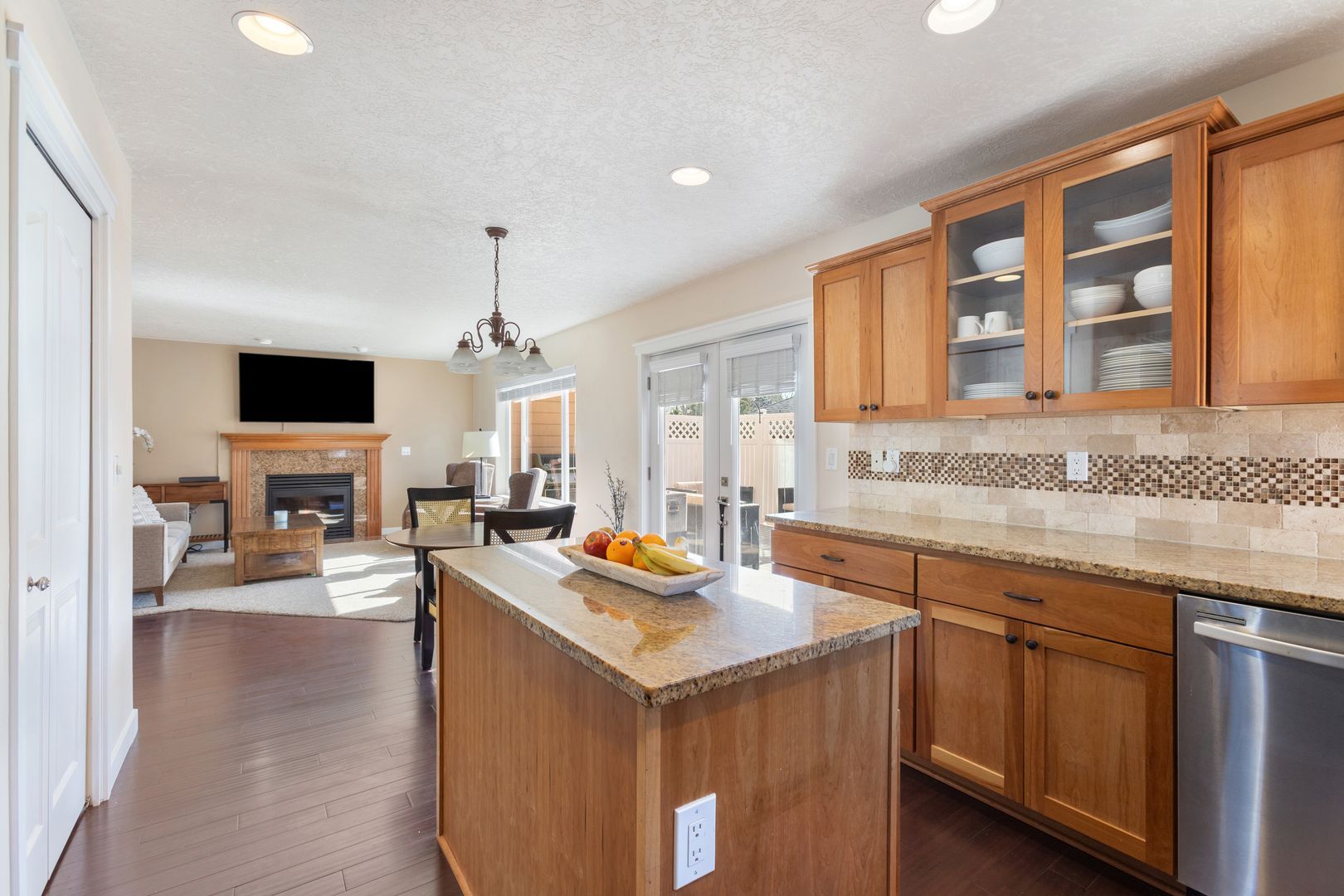 5168 SE 12th Way - Gresham - Oregon - 3 bed, 2.5 bath rental property