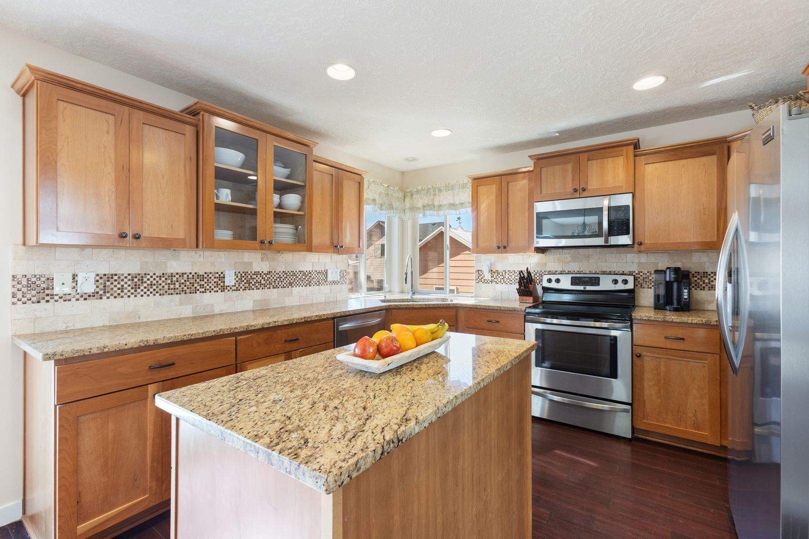 5168 SE 12th Way - Gresham - Oregon - 3 bed, 2.5 bath rental property