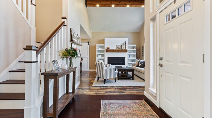 5168 SE 12th Way - Gresham - Oregon - 3 bed, 2.5 bath rental property