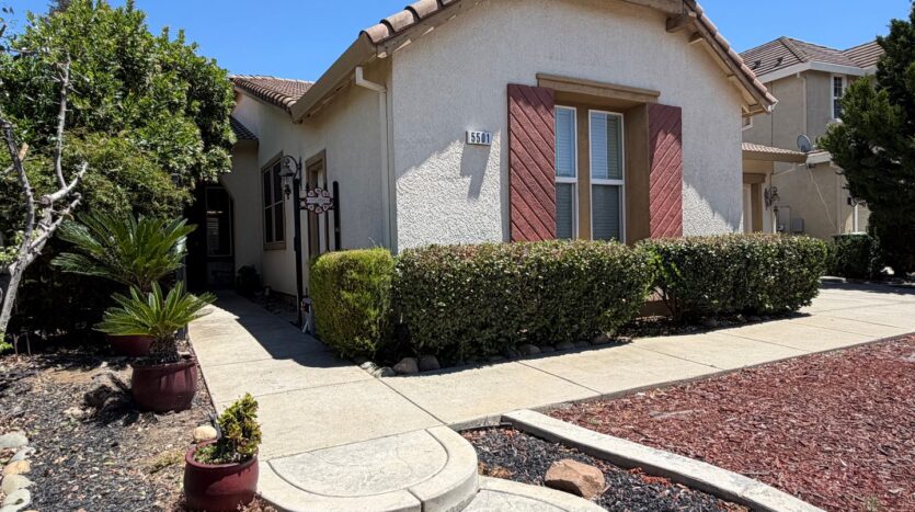 5501 Claudied Way  - Elk Grove - California - 4 bed, 2 bath rental property