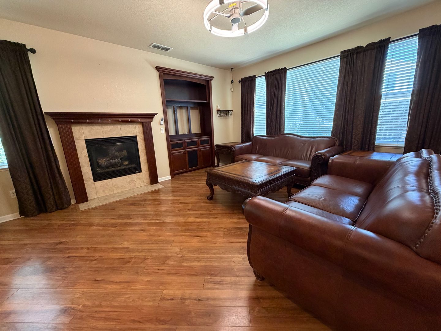 5501 Claudied Way  - Elk Grove - California - 4 bed, 2 bath rental property