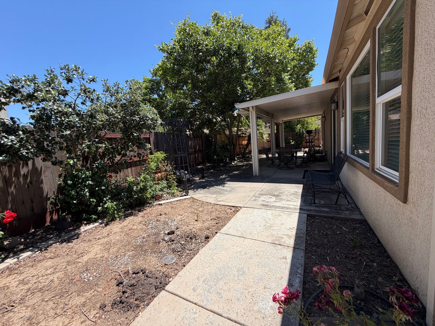 5501 Claudied Way  - Elk Grove - California - 4 bed, 2 bath rental property