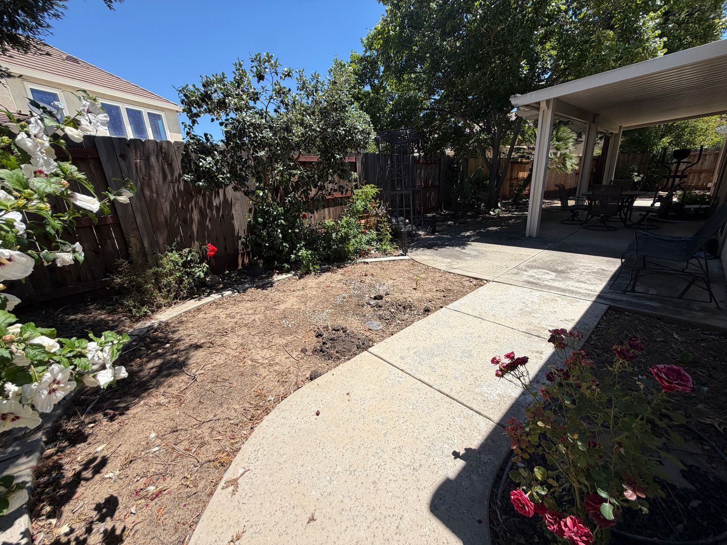 5501 Claudied Way  - Elk Grove - California - 4 bed, 2 bath rental property