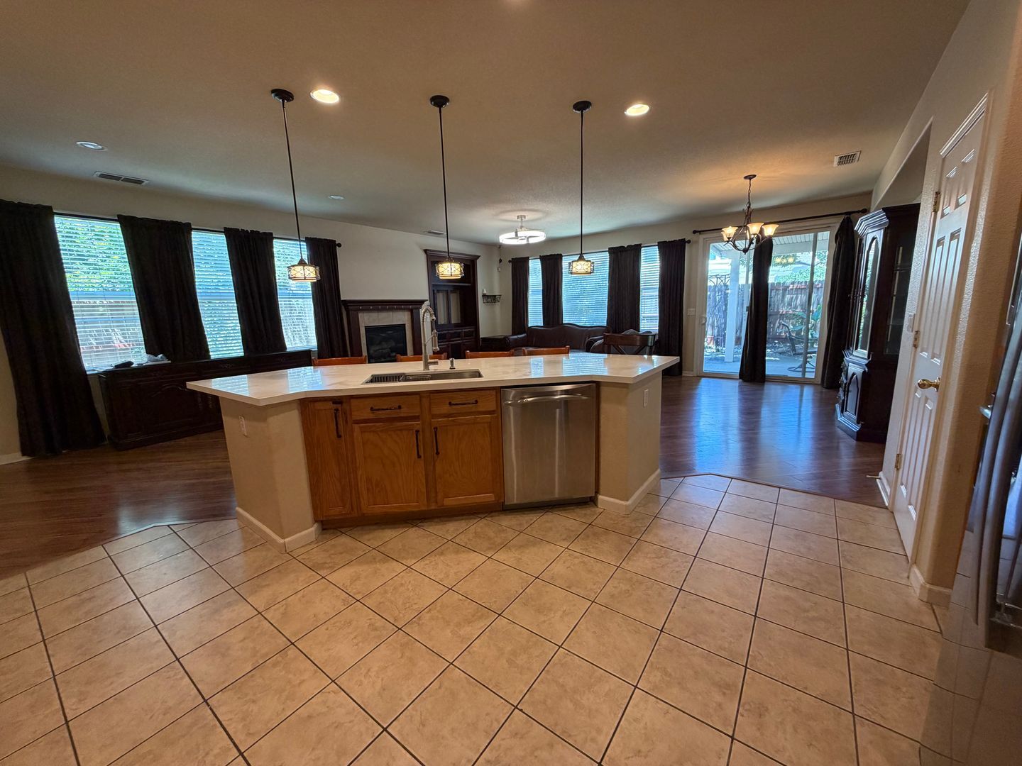 5501 Claudied Way  - Elk Grove - California - 4 bed, 2 bath rental property