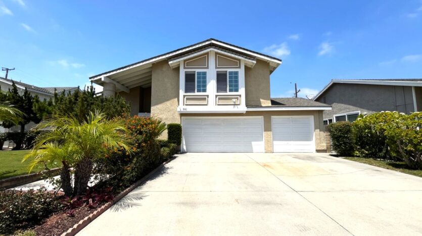 581 S Greenwich St - Anaheim - California - 4 bed, 3 bath rental property