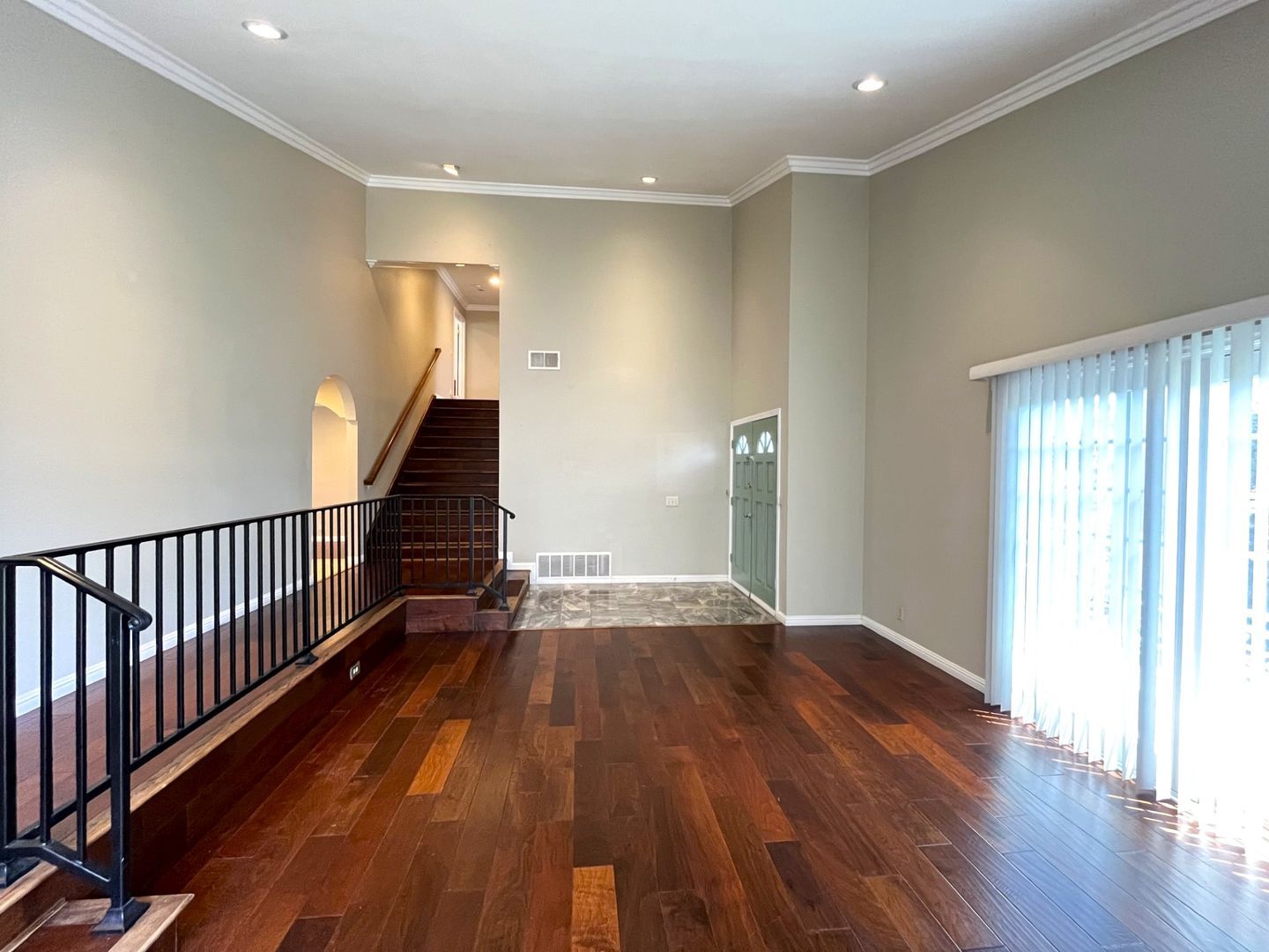 581 S Greenwich St - Anaheim - California - 4 bed, 3 bath rental property