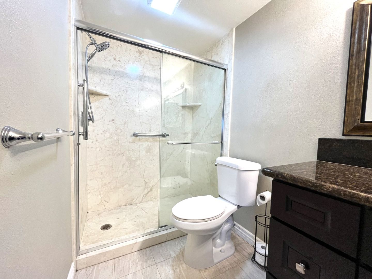 581 S Greenwich St - Anaheim - California - 4 bed, 3 bath rental property