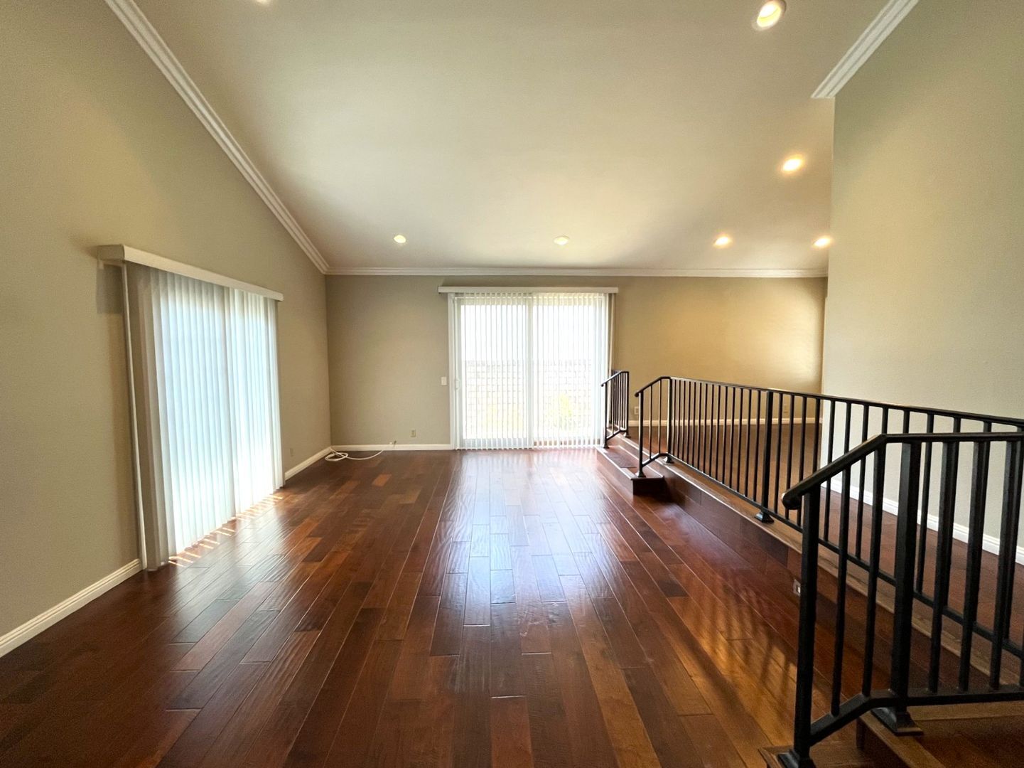 581 S Greenwich St - Anaheim - California - 4 bed, 3 bath rental property