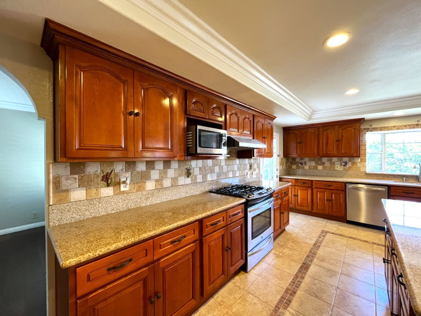 581 S Greenwich St - Anaheim - California - 4 bed, 3 bath rental property