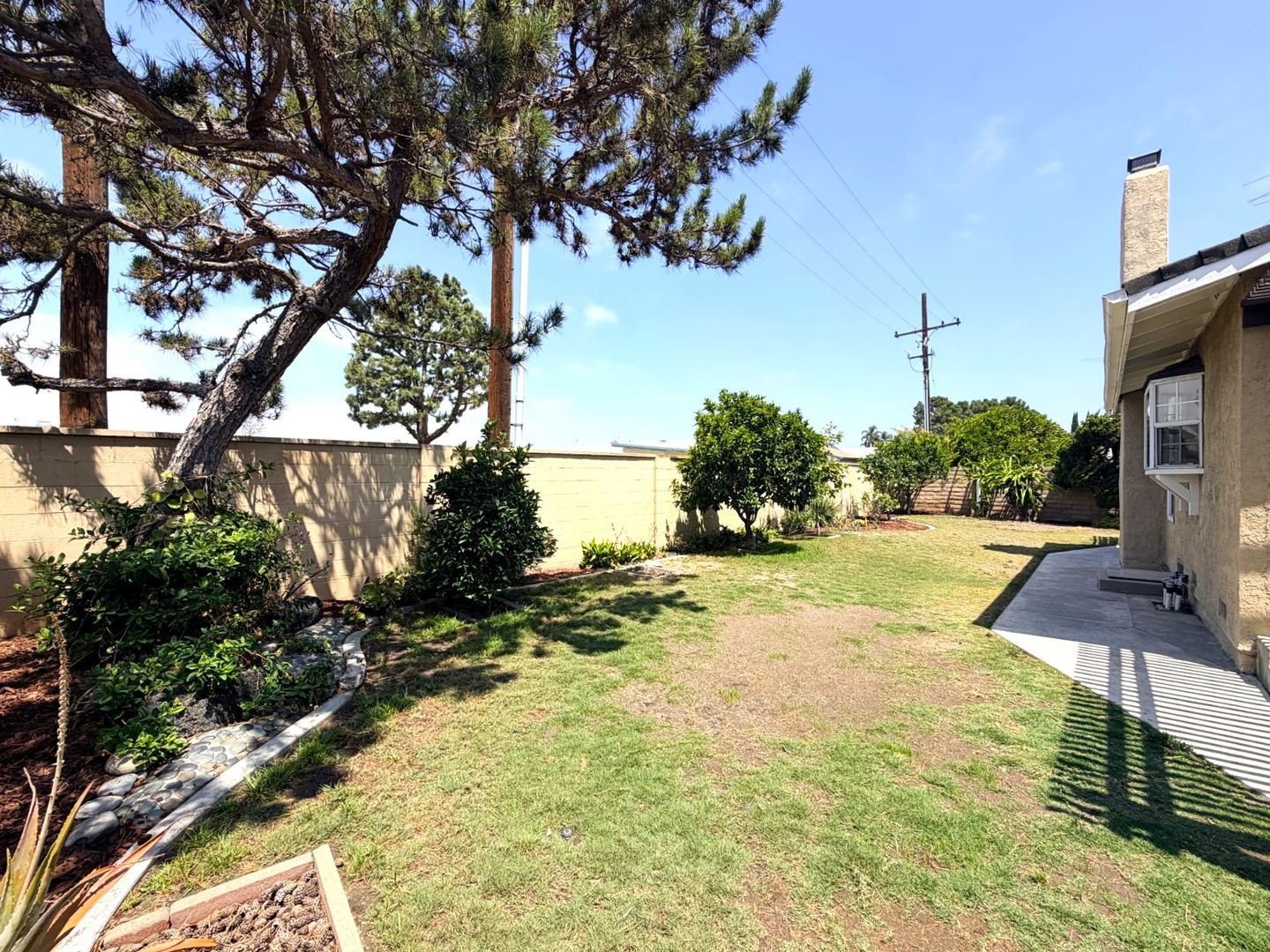 581 S Greenwich St - Anaheim - California - 4 bed, 3 bath rental property