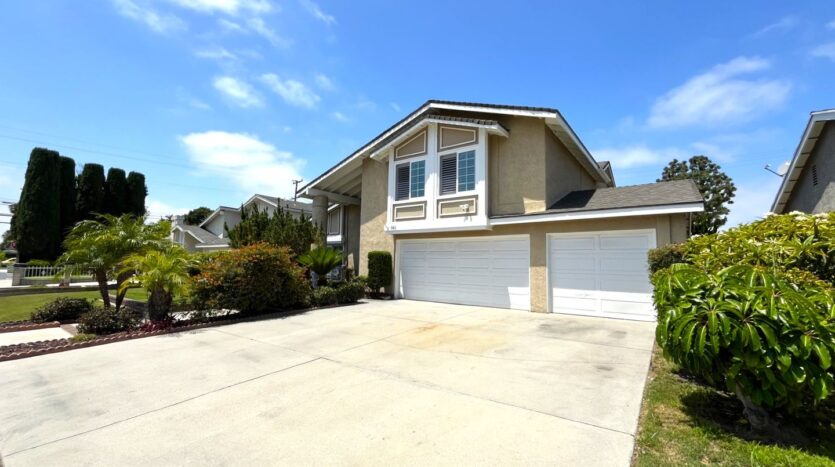 581 S Greenwich St - Anaheim - California - 4 bed, 3 bath rental property