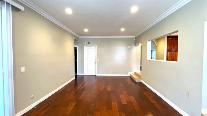 581 S Greenwich St - Anaheim - California - 4 bed, 3 bath rental property