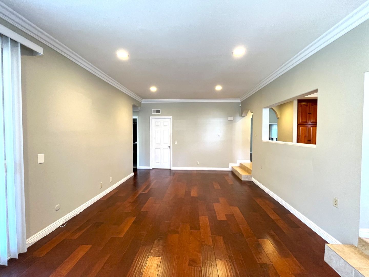 581 S Greenwich St - Anaheim - California - 4 bed, 3 bath rental property