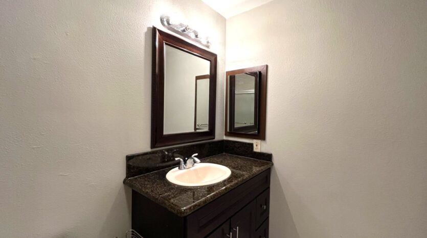 581 S Greenwich St - Anaheim - California - 4 bed, 3 bath rental property