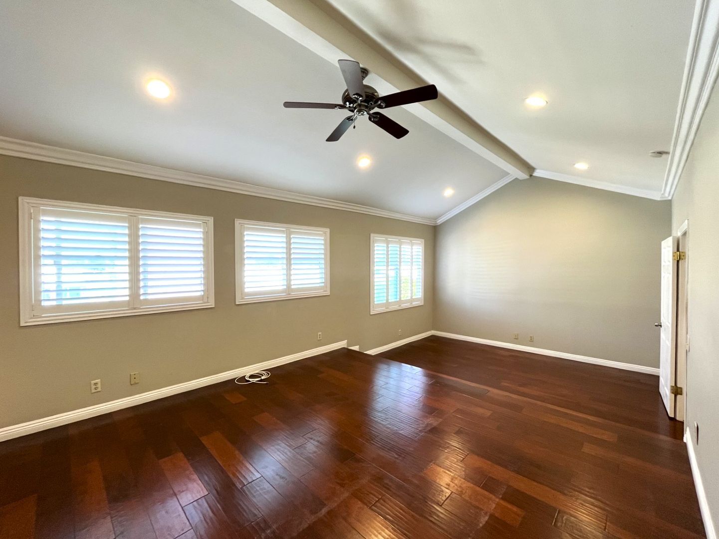 581 S Greenwich St - Anaheim - California - 4 bed, 3 bath rental property